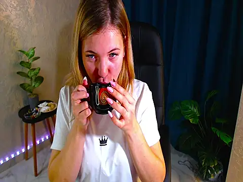 arlana klart online show from 27, 10, 2025