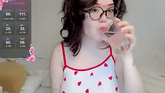 tsunade chan online show from 24, 9, 2025