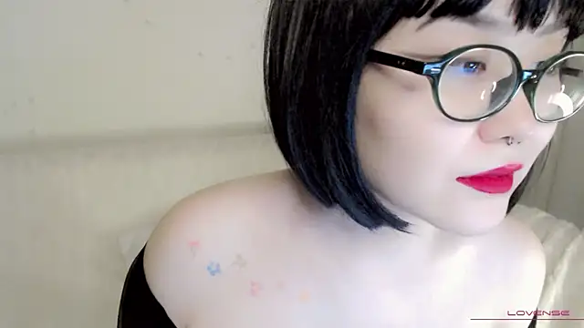 tsunade chan online show from 15, 12, 2025