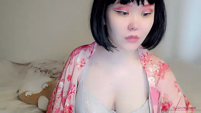 tsunade chan online show from 8, 10, 2025