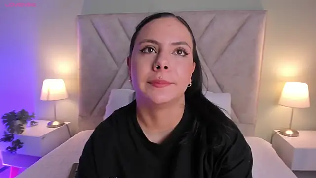 angelica cross  online show from 15, 5, 2026