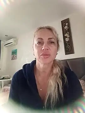 KissMiSveet online show from 17, 11, 2025