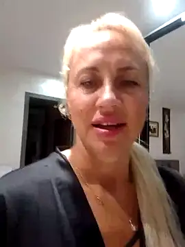 KissMiSveet online show from 16, 9, 2025