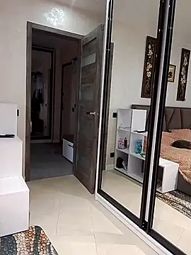 KissMiSveet online show from 20, 9, 2025