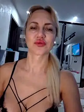 KissMiSveet online show from 9, 1, 2026