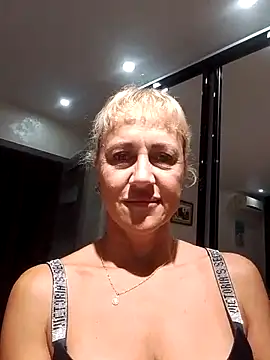 KissMiSveet online show from 18, 9, 2025