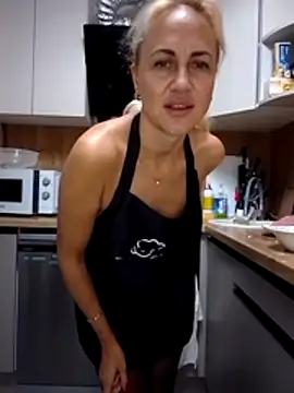 KissMiSveet online show from 1, 11, 2025