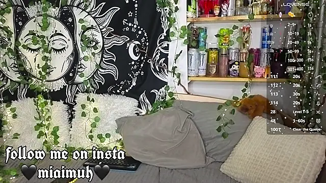 mia  yui online show from 10, 7, 2026