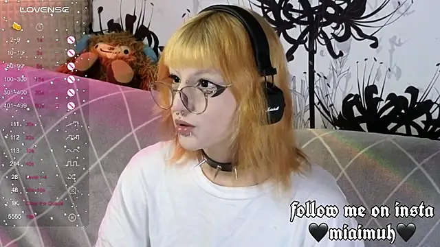 mia  yui online show from 9, 9, 2025