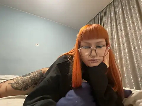 mia  yui online show from 8, 3, 2026