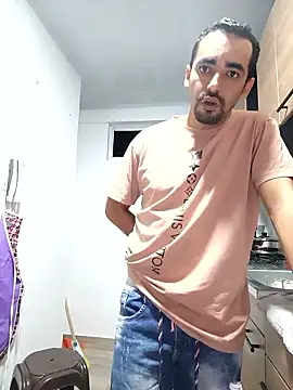 stivenlujan69 online show from 12, 1, 2026