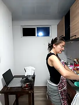 stivenlujan69 online show from 2, 10, 2025