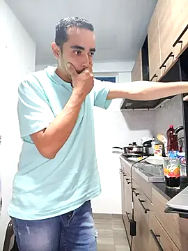 stivenlujan69 online show from 7, 1, 2026