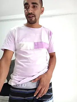 stivenlujan69 online show from 16, 4, 2026