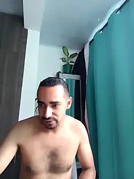 stivenlujan69 online show from 18, 12, 2025