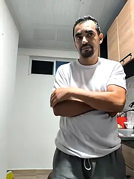 stivenlujan69 online show from 26, 11, 2025