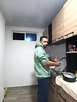 stivenlujan69 online show from 28, 9, 2025