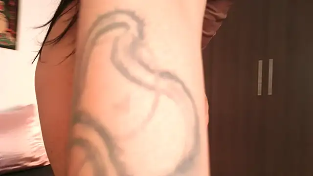 Snapshot of Aurorabeck_ chatting on 2, 2, 2026 Aurorabeck online show from 2, 2, 2026