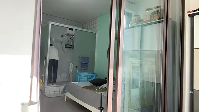 Snapshot of cily chatting on 27, 11, 2025 cily online show from 27, 11, 2025