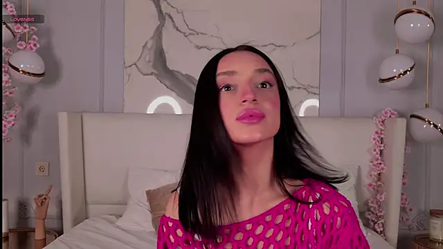 AdoraCortes online show from 22, 11, 2025