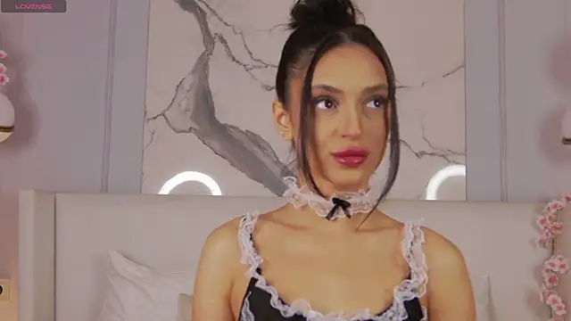 AdoraCortes online show from 12, 10, 2025