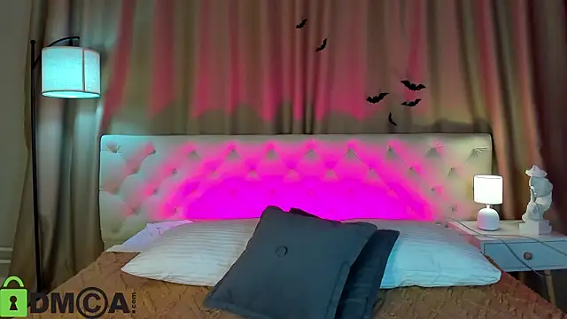 Snapshot of Marie_Ellie chatting on 10, 11, 2025 Marie Ellie online show from 10, 11, 2025