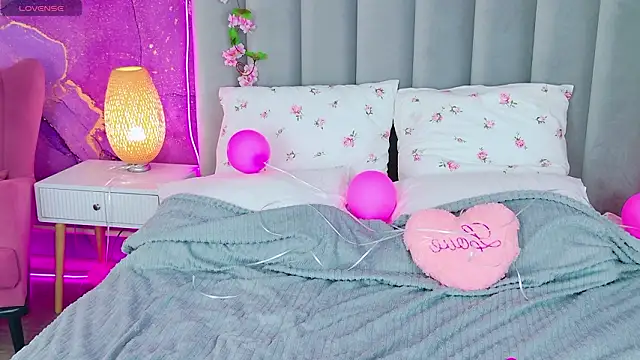 Moon  Bunny online show from 14, 2, 2026