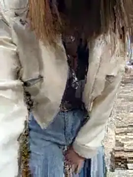 YOOUR EVAA online show from 26, 10, 2025