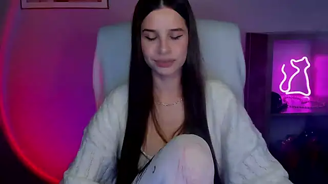 Snapshot of LuxMaya chatting on 10, 7, 2026 LuxMaya online show from 10, 7, 2026