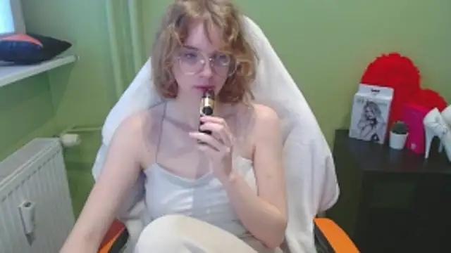 juicyPenny online show from 3, 12, 2025