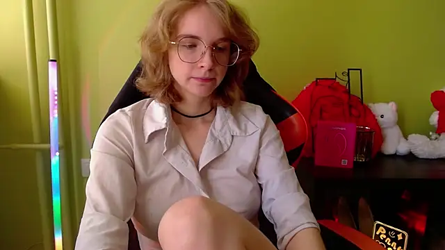 juicyPenny online show from 17, 6, 2026