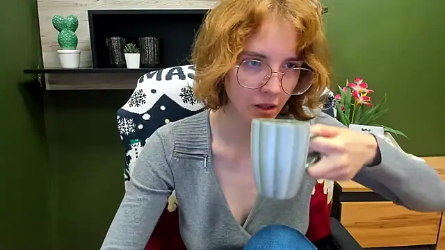 juicyPenny online show from 3, 10, 2025