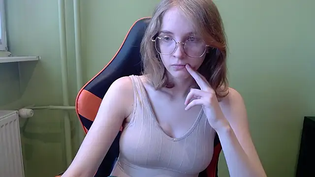 juicyPenny online show from 28, 3, 2026