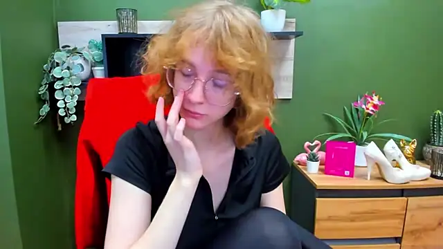 juicyPenny online show from 4, 11, 2025