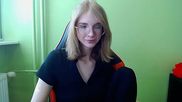 juicyPenny online show from 24, 3, 2026