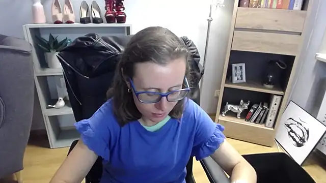 sweetxLizzy online show from 10, 9, 2025