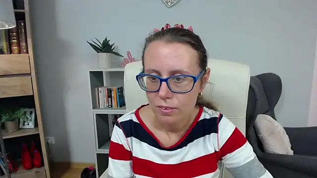 sweetxLizzy online show from 6, 7, 2026