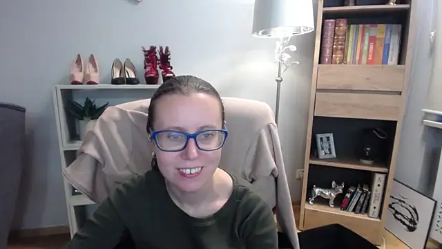 sweetxLizzy online show from 28, 10, 2025