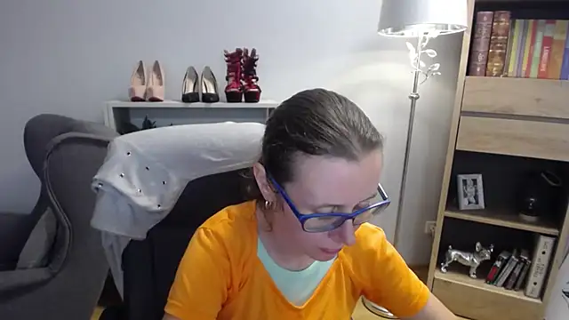 sweetxLizzy online show from 19, 9, 2025