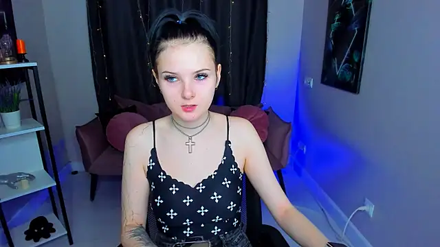 Leila xxBaby online show from 2, 11, 2025