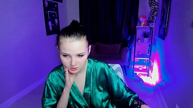 Leila xxBaby online show from 3, 10, 2025