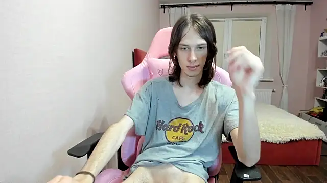 eleganc3 online show from 20, 10, 2025