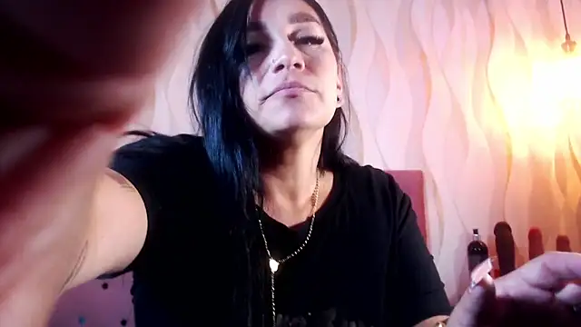 Naomi Braunx online show from 15, 6, 2026