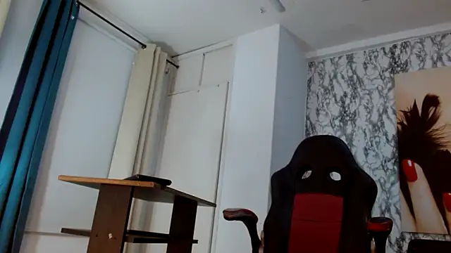 Snapshot of mariani_smith chatting on 7, 10, 2025 mariani smith online show from 7, 10, 2025