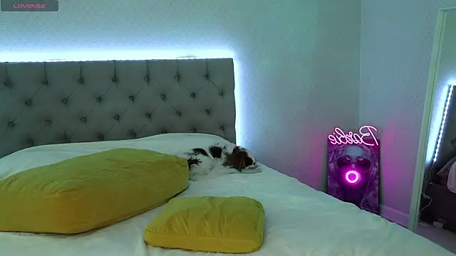 Katherinepinke online show from 22, 10, 2025