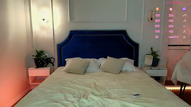 Katherinepinke online show from 17, 12, 2025