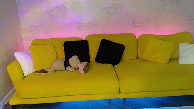 Katherinepinke online show from 12, 10, 2025