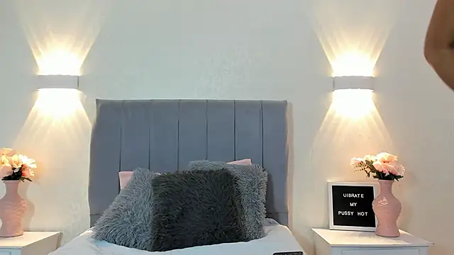 Emiily cooper x online show from 3, 12, 2025