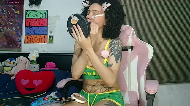Snapshot of bettyboo2801 chatting on 16, 7, 2026 bettyboo2801 online show from 16, 7, 2026