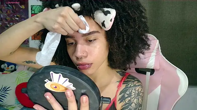 Snapshot of bettyboo2801 chatting on 25, 6, 2026 bettyboo2801 online show from 25, 6, 2026